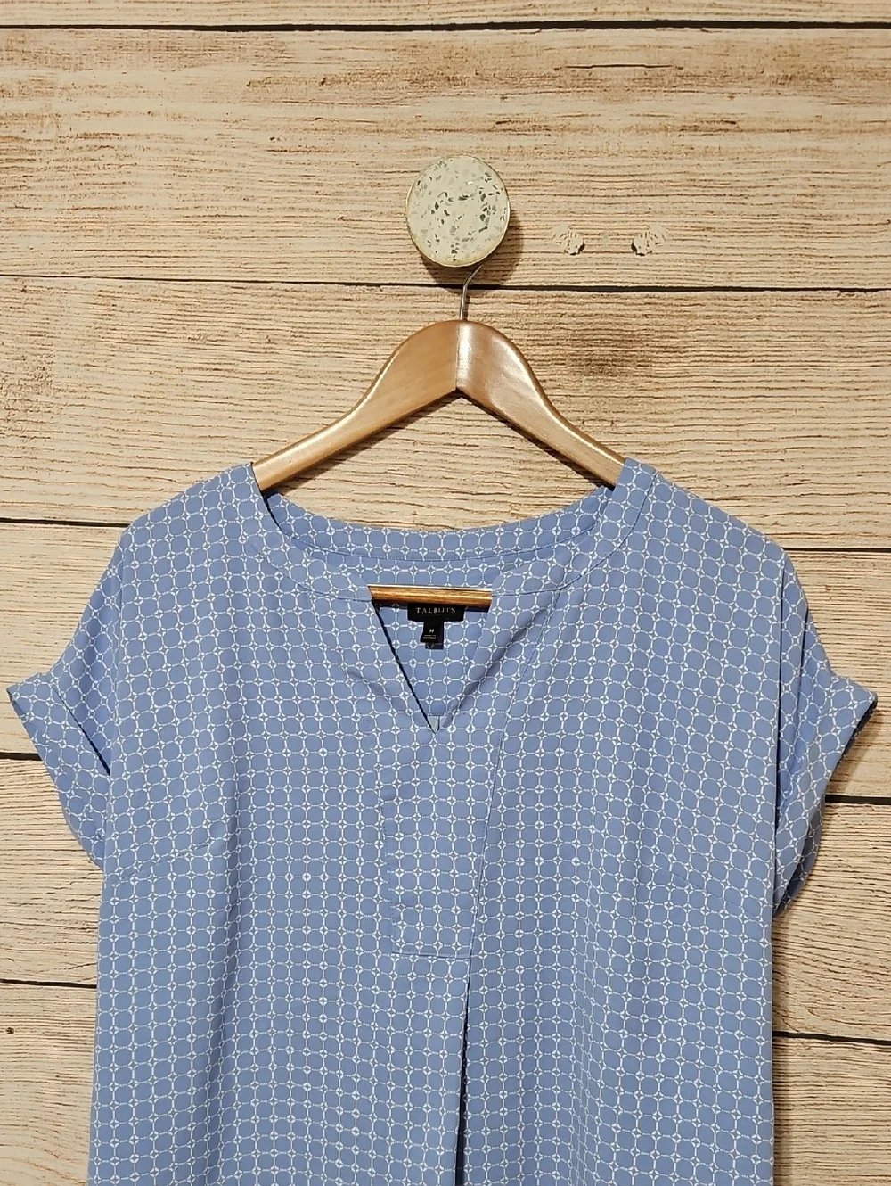 Talbots Light Blue Patterned V-Neck Short Sleeve Blouse Medium